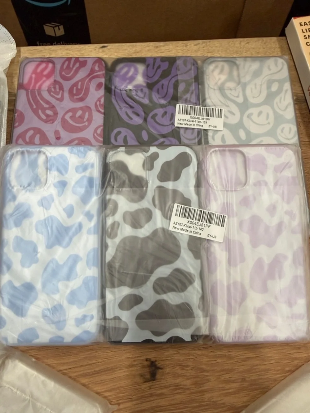 RESALERS‎ BUNDLE- 40 CASES mainly iPhone Cases